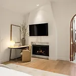 3Br La Jolla Village Walk To Beach