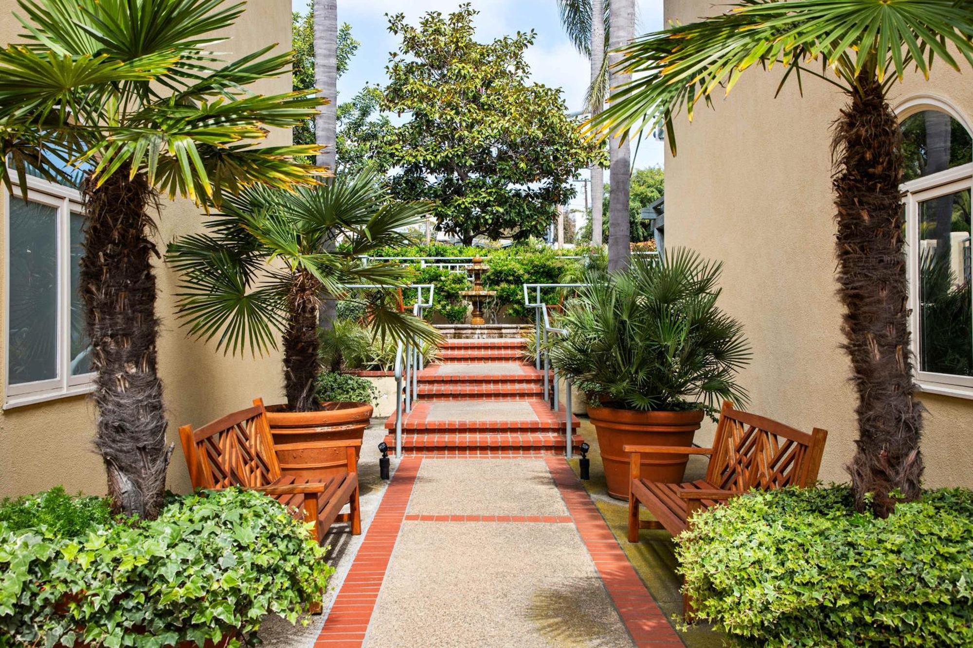 3br La Jolla Village Walk To Holiday home