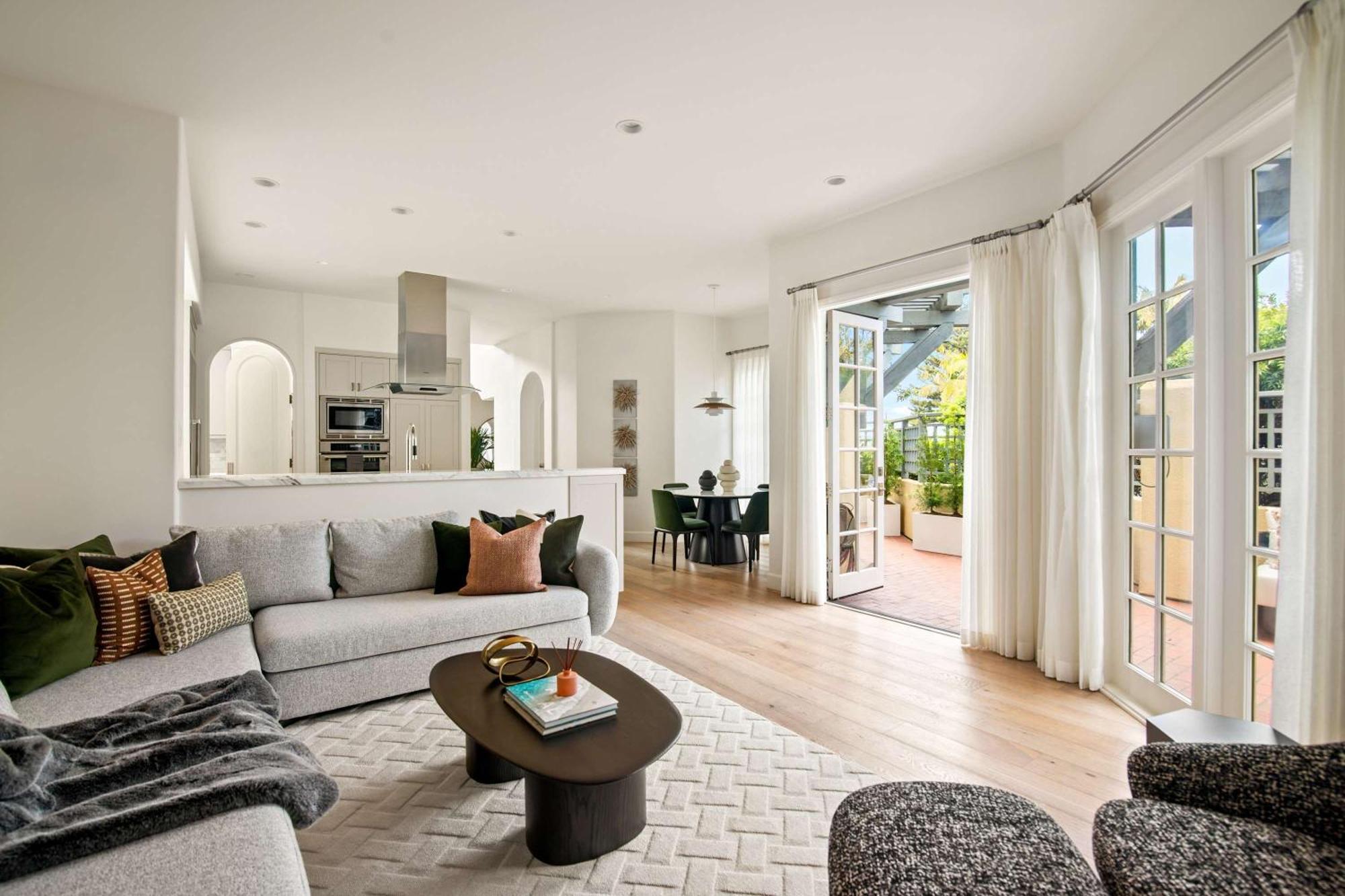 3br La Jolla Village Walk To Holiday home *