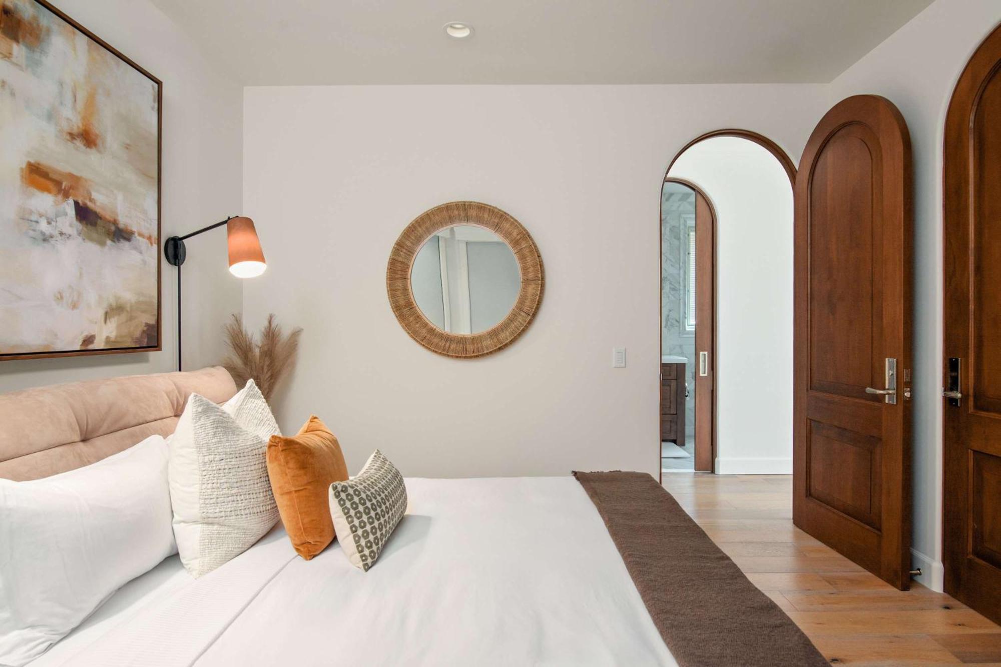 3br La Jolla Village Walk To Holiday home