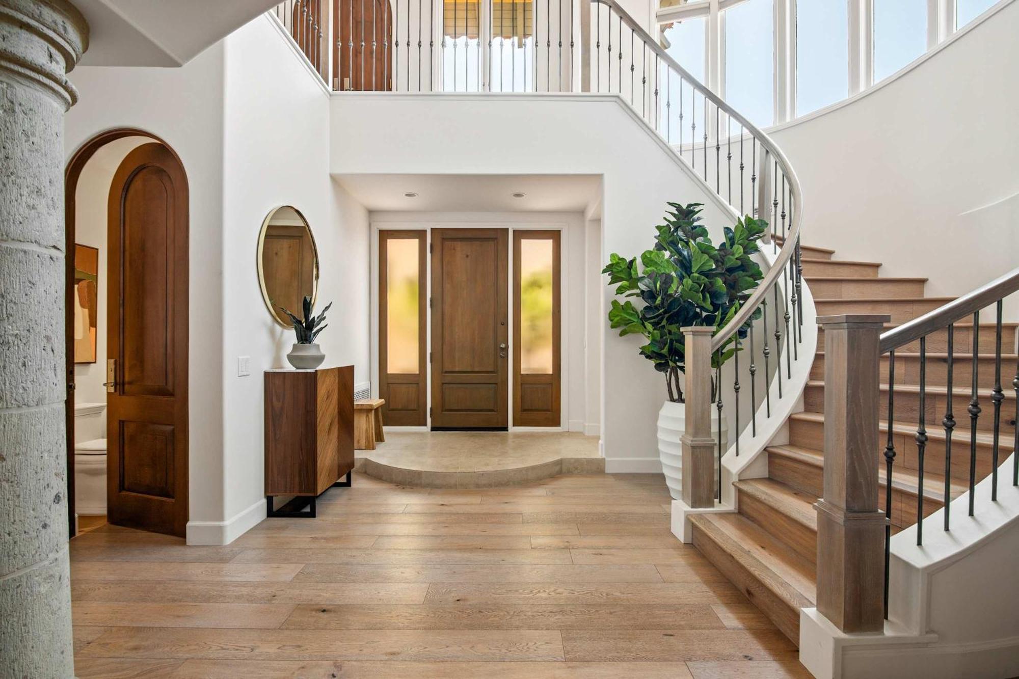 3br La Jolla Village Walk To San Diego